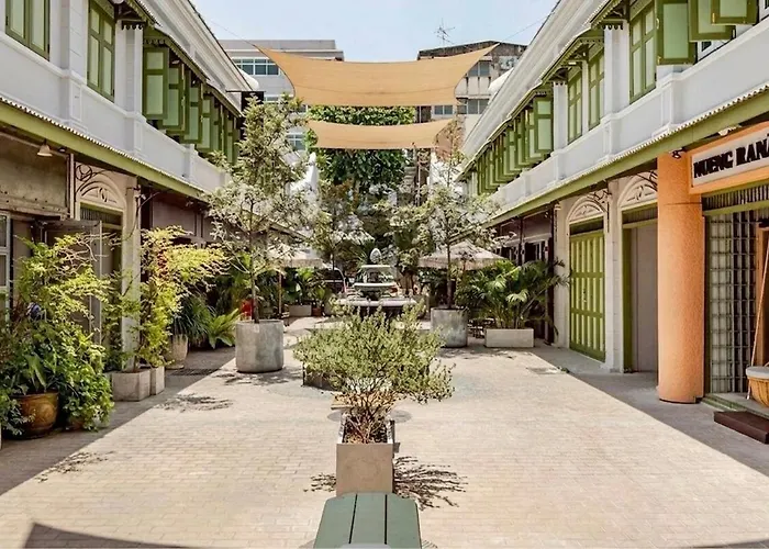 Nueng Rana Twin Two Private Homes Yaowarat